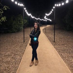 Meet your Posher, Annette